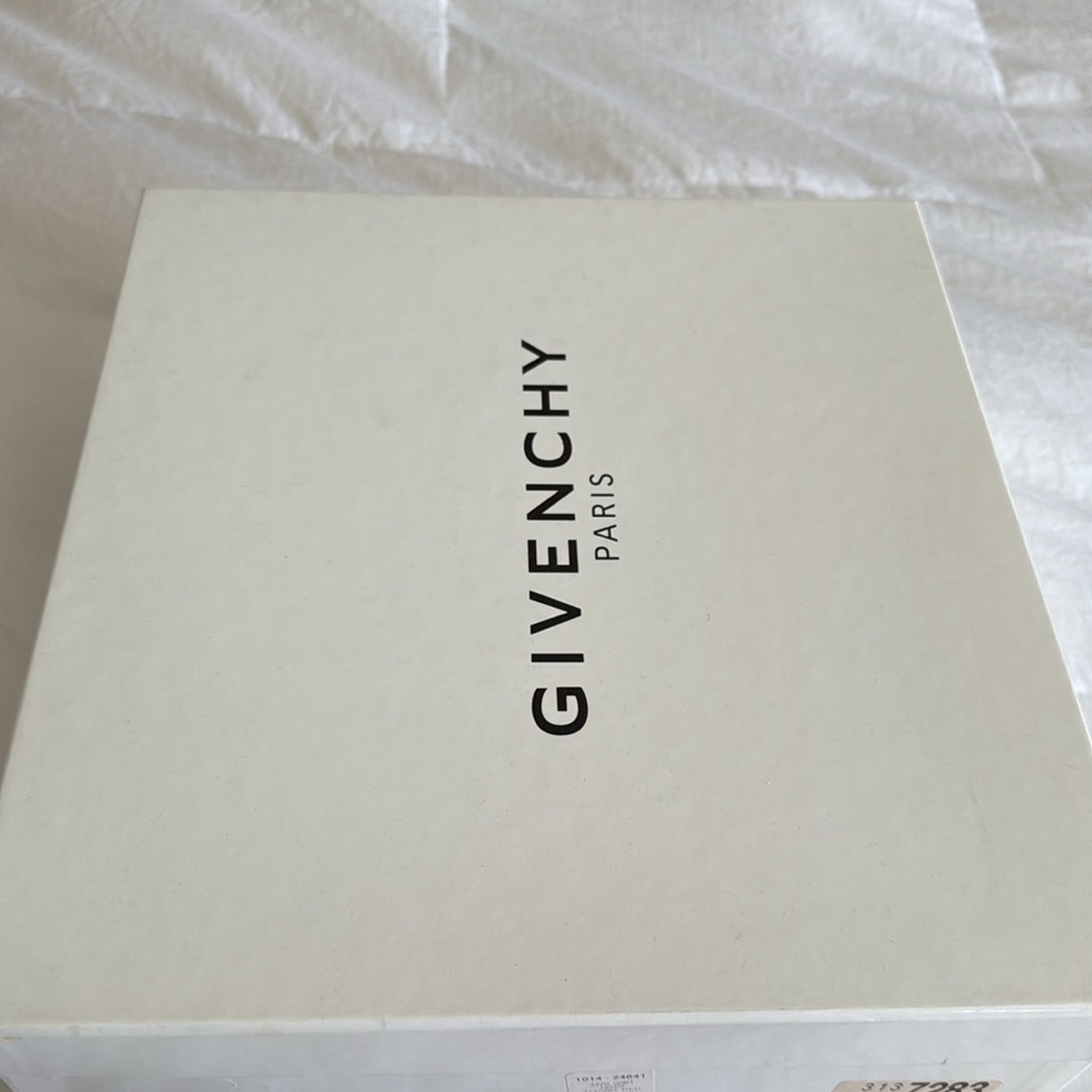 Givenchy Ankle Boots. Red Python. New - Picture 5 of 6